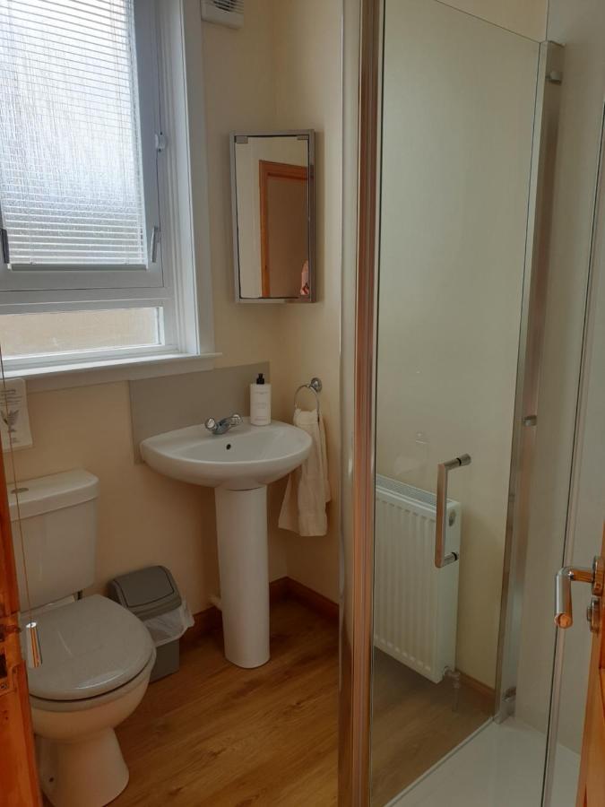 2 Bed Ground Floor Apartment Close To Town Centre Inverness Bagian luar foto